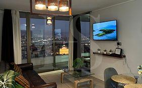 Característico departamento 2 habitaciones, capacidad 4 y 5 personas, excelente vista de la ciudad y mar